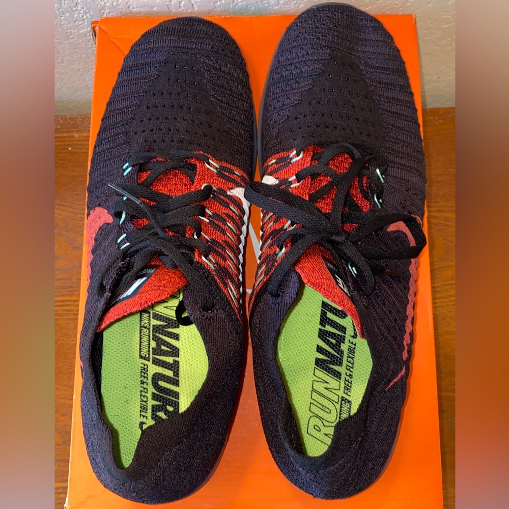 Size 11 Nike Men's Free RN Flyknit Running Shoes